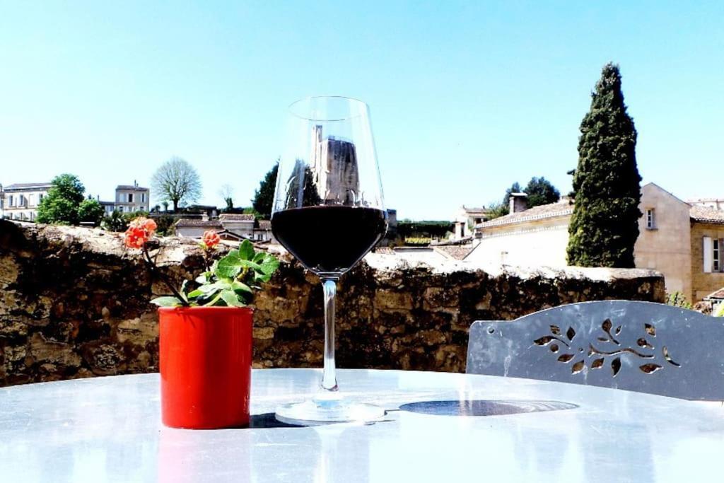 Les Nids De La Tour - Spa Prive - Wifi Saint-Émilion Dış mekan fotoğraf